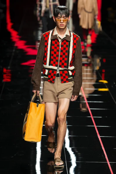 Look 20